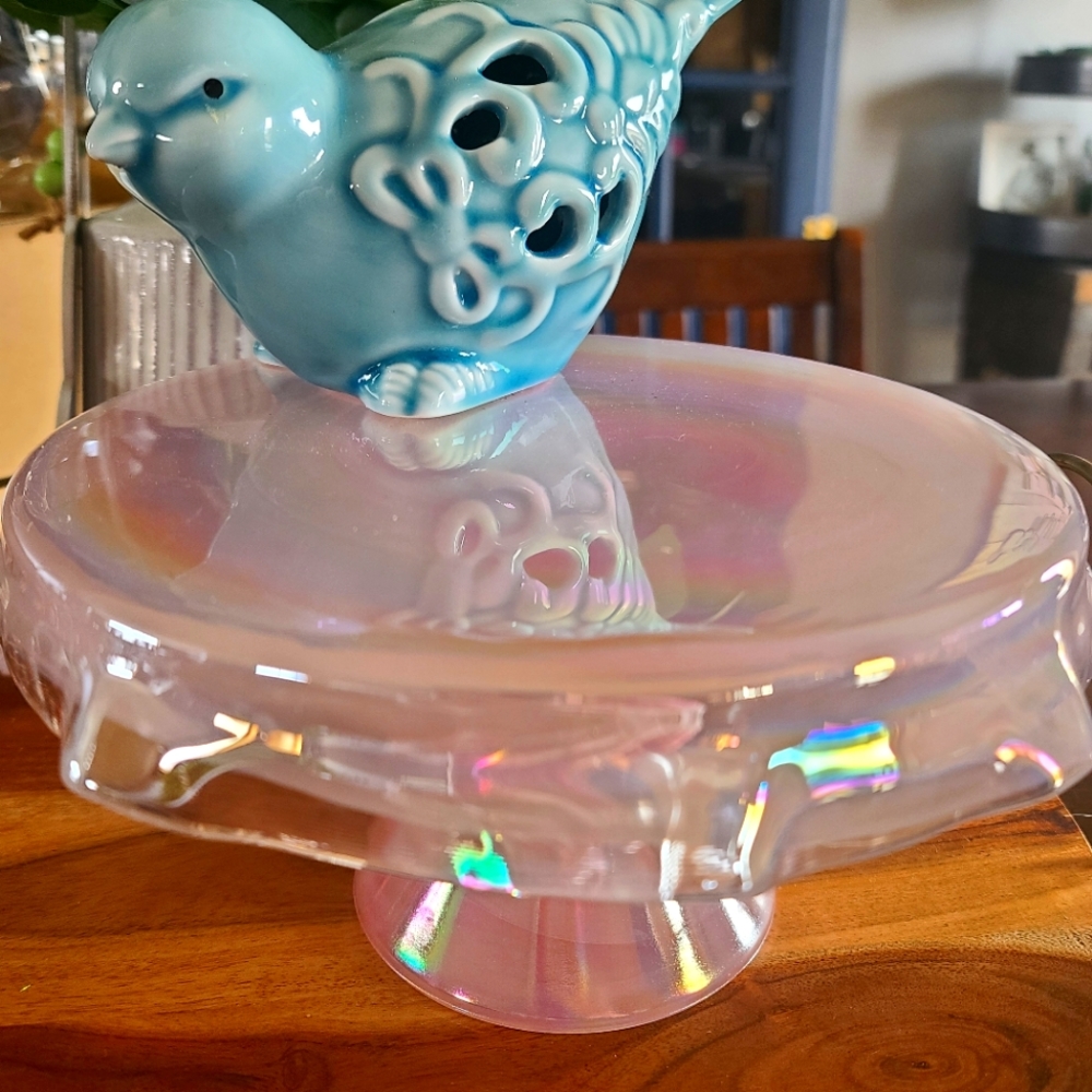 Irridescent pink decor stand